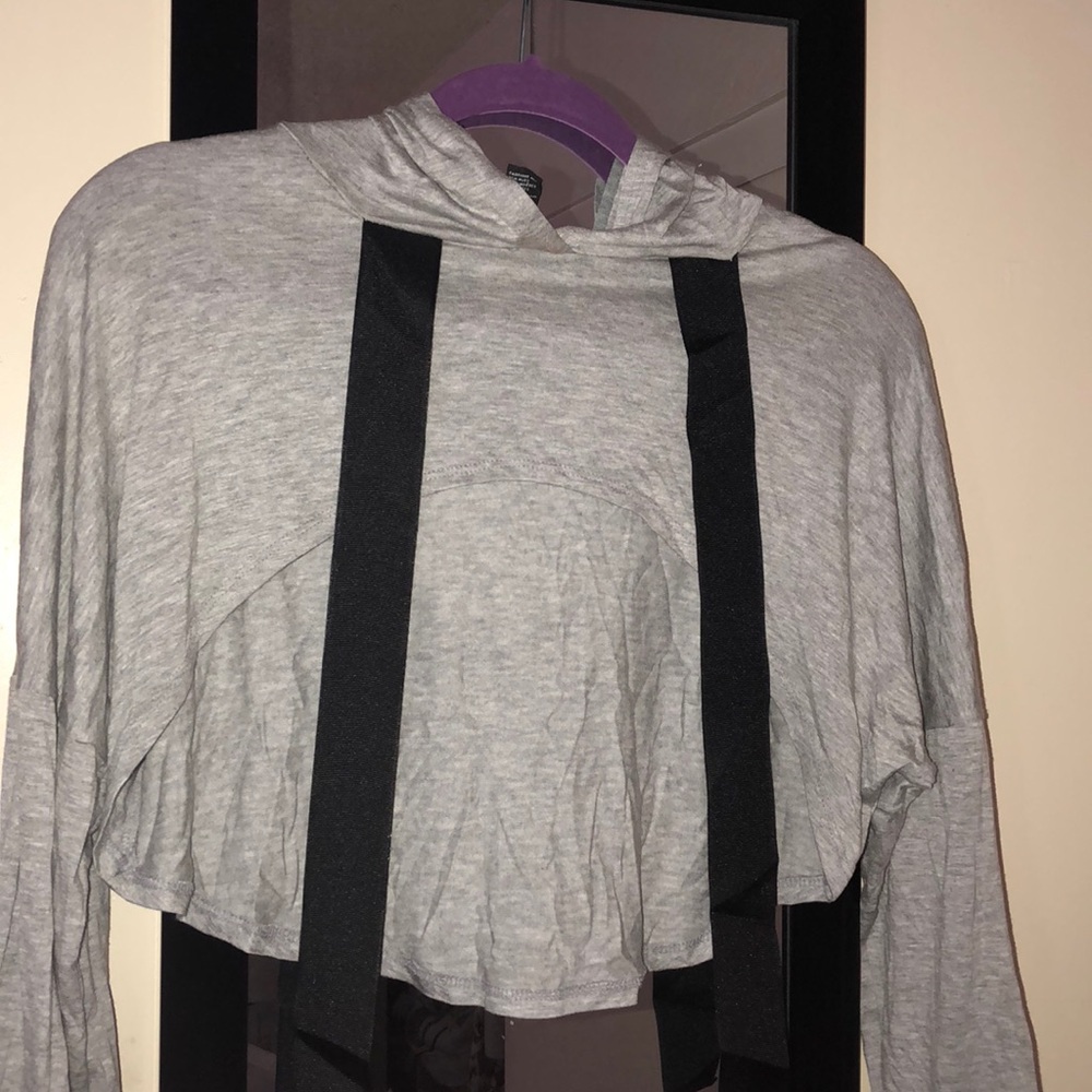 Cut-out shirt